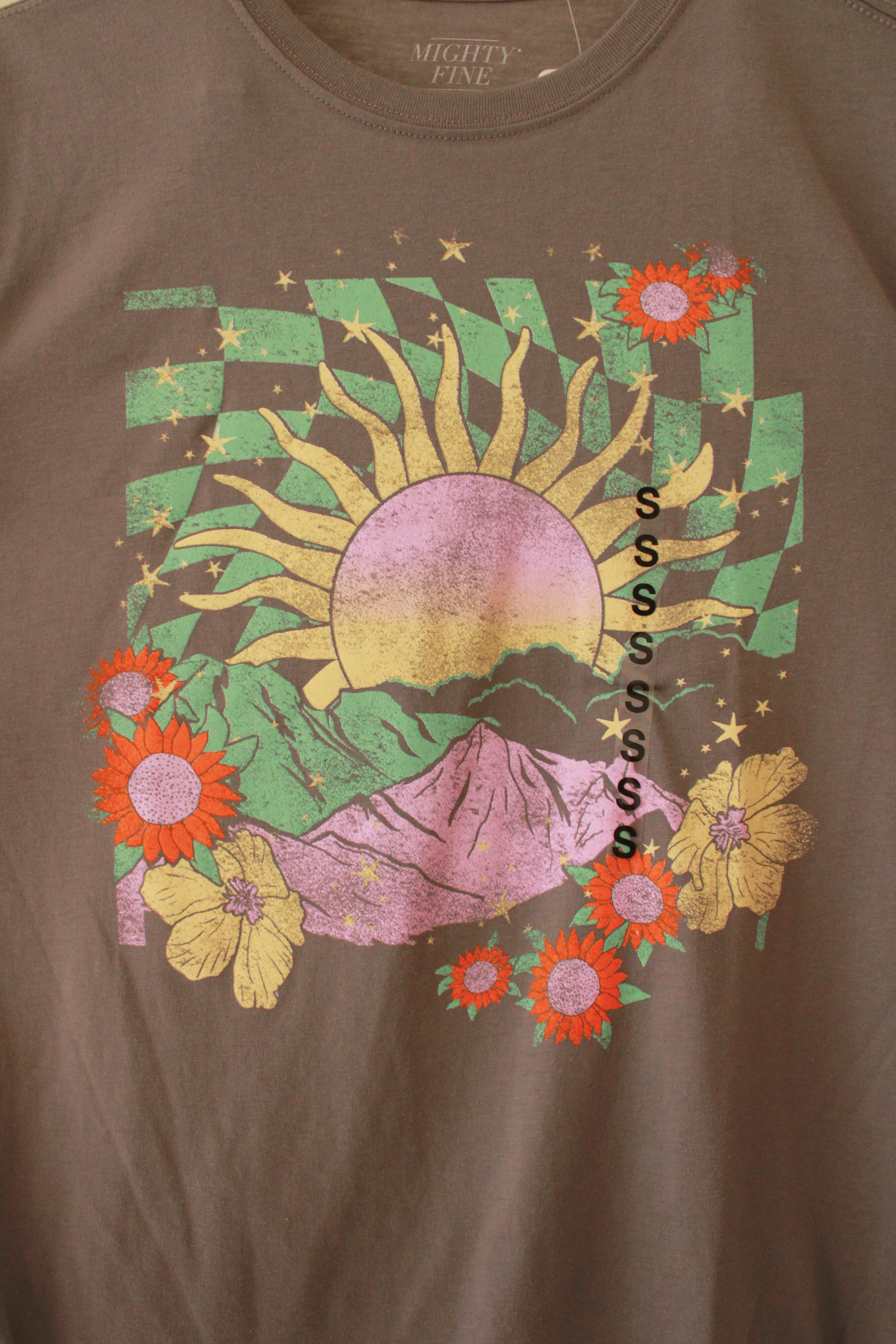 Camiseta Mighty Fine Sun