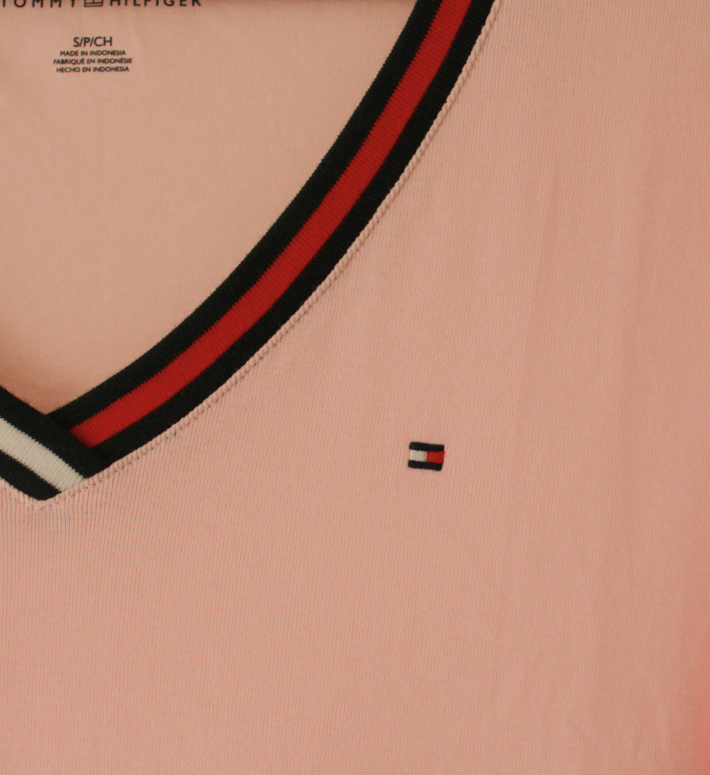 Camiseta Tommy Rosada con cuello en V